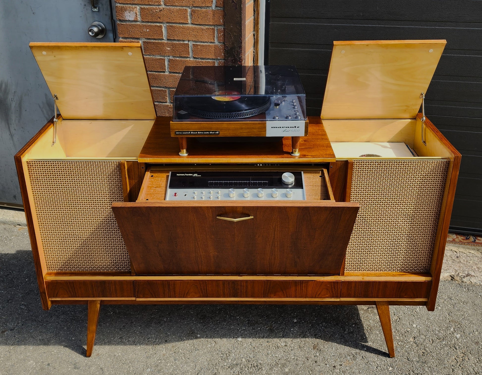 turntable cabinet vintage