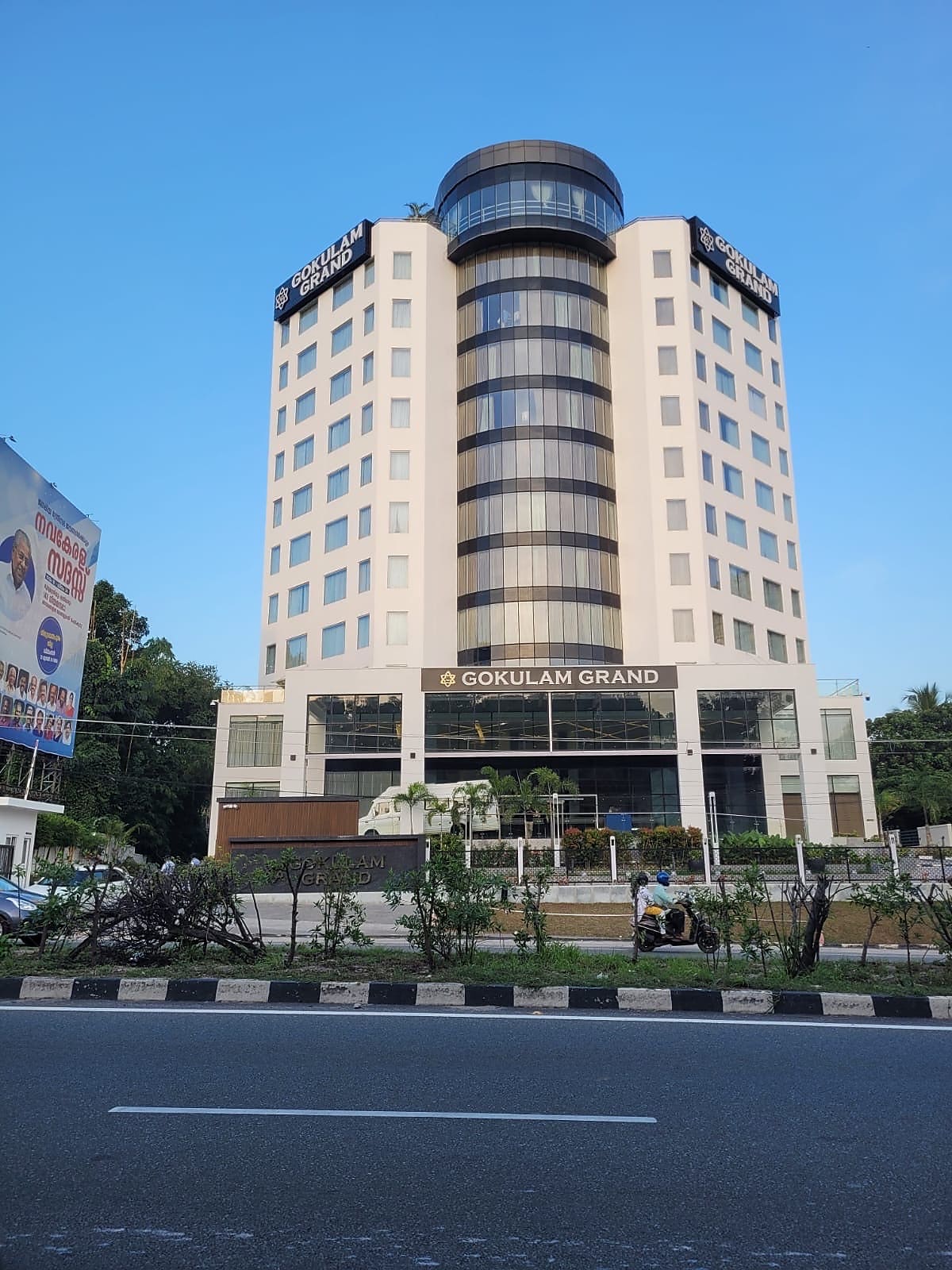 gokulam grand trivandrum