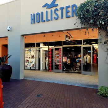 hollister near me