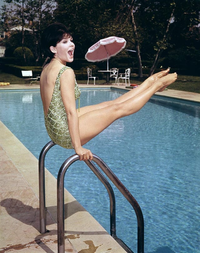 yvonne craig legs