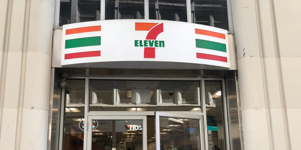 what time does seven eleven open