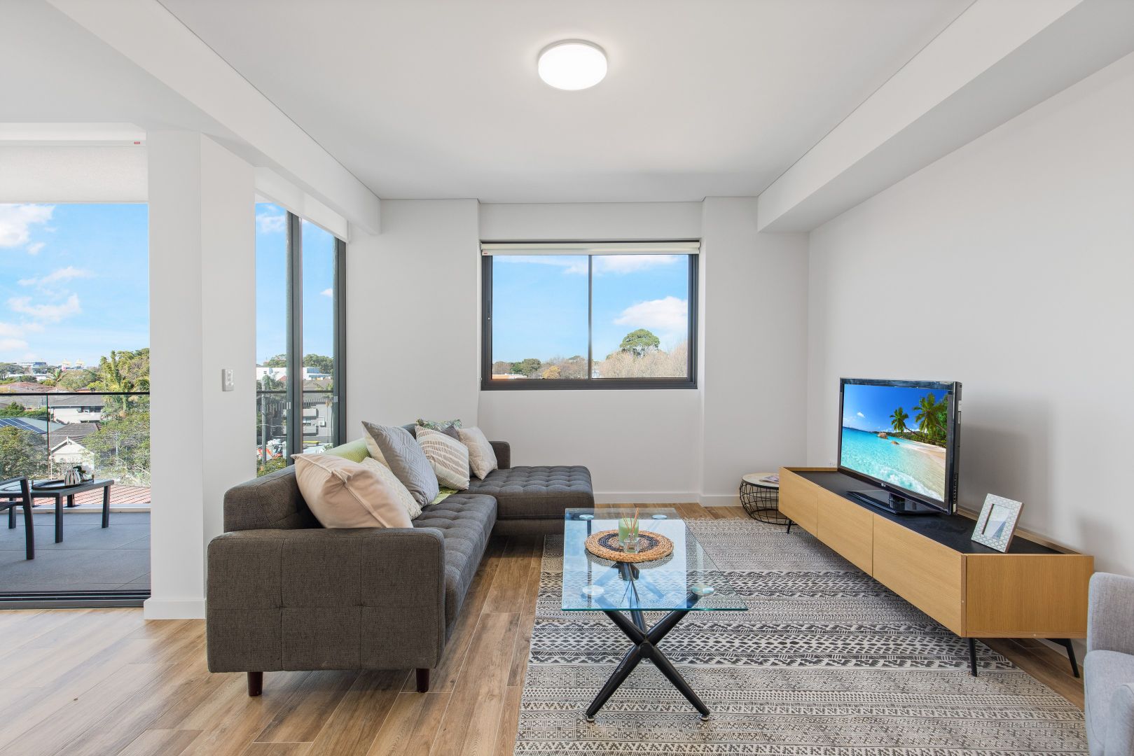 1445 -1447 botany road