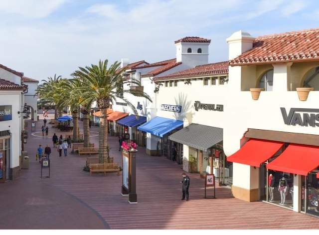 outlet anaheim california