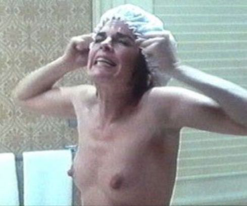 ali macgraw naked