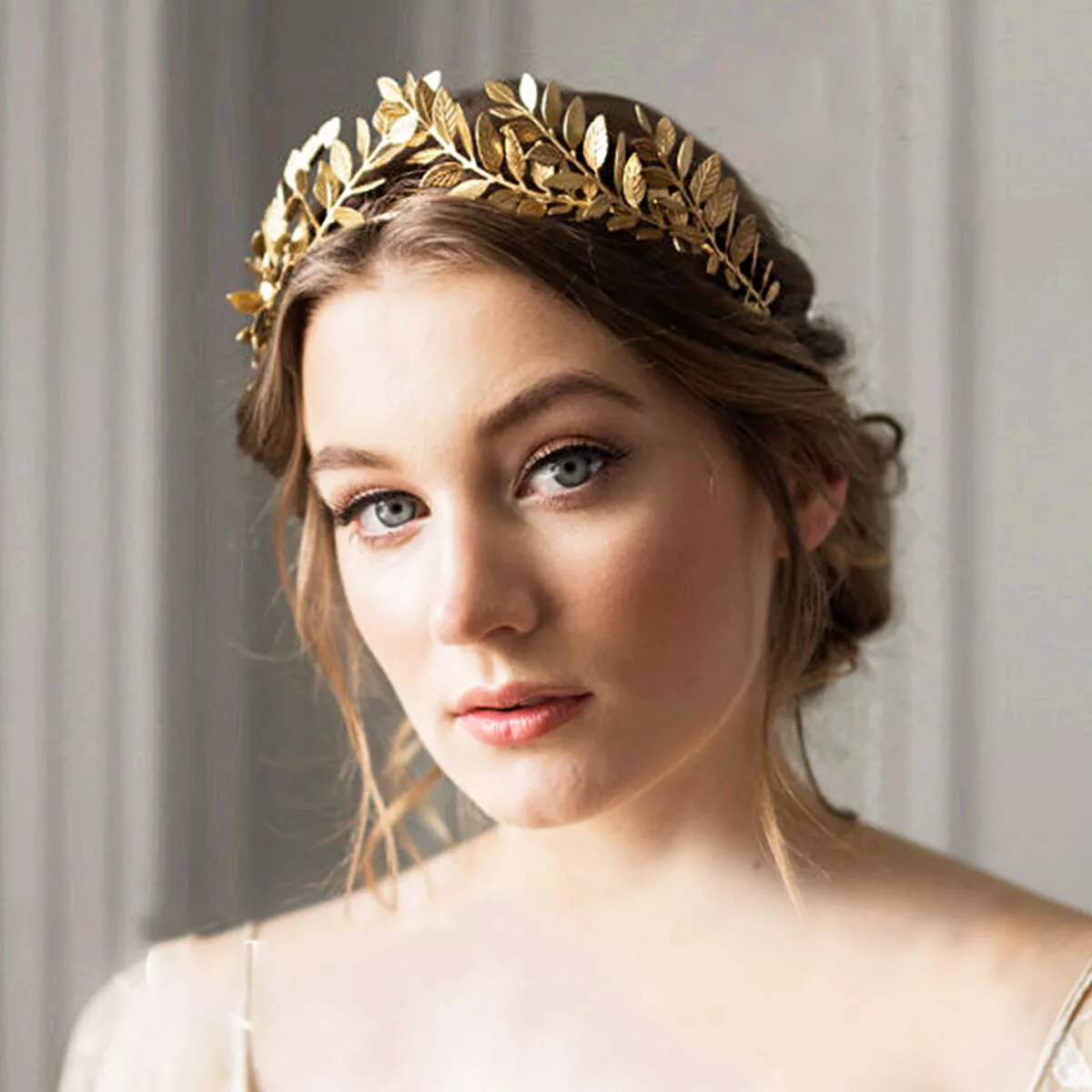 laurel wreath crown