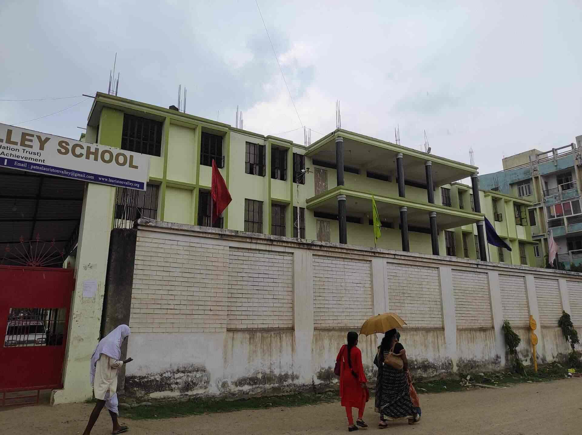 lauriston valley school