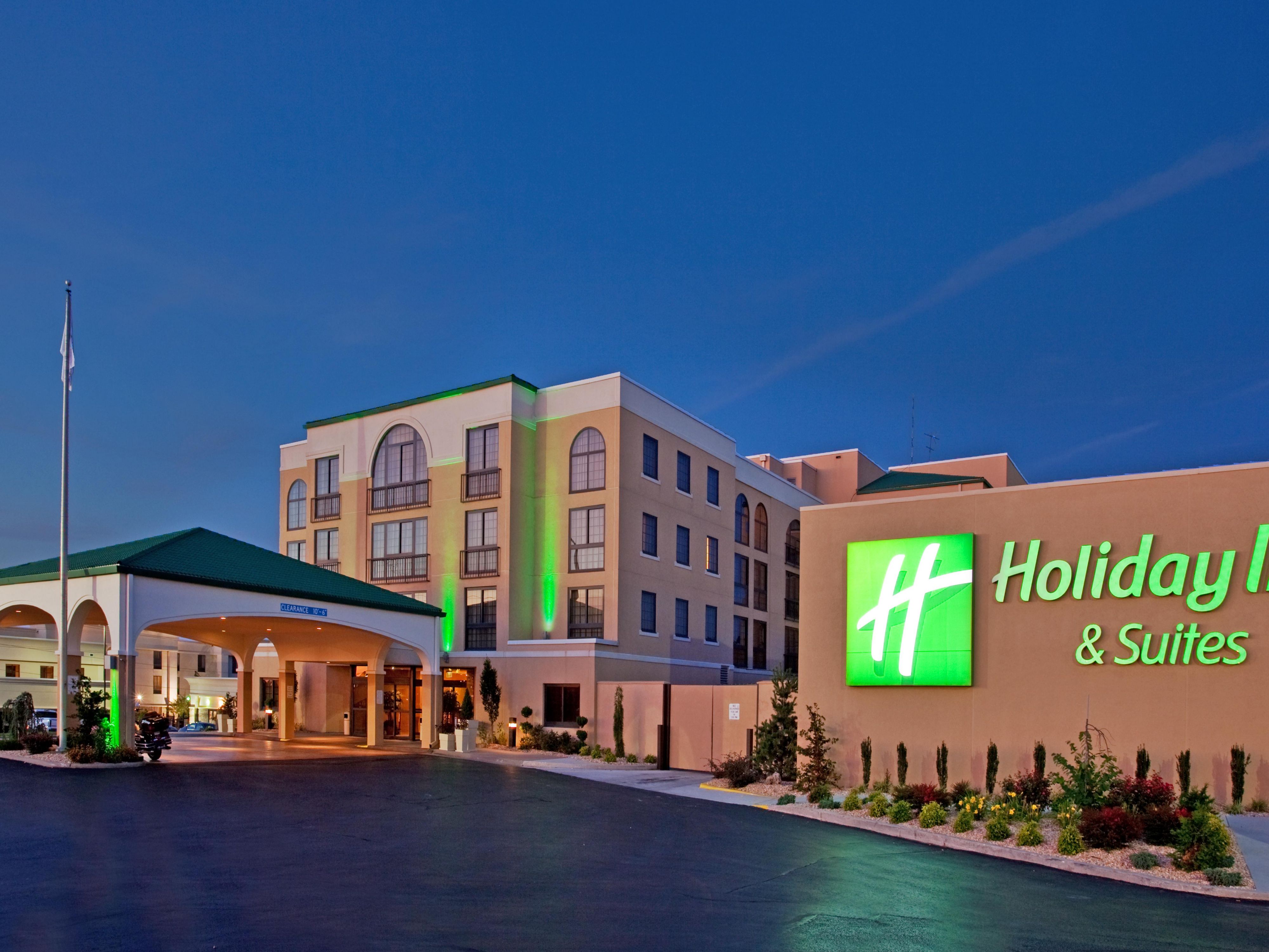 hotel holiday inn near me