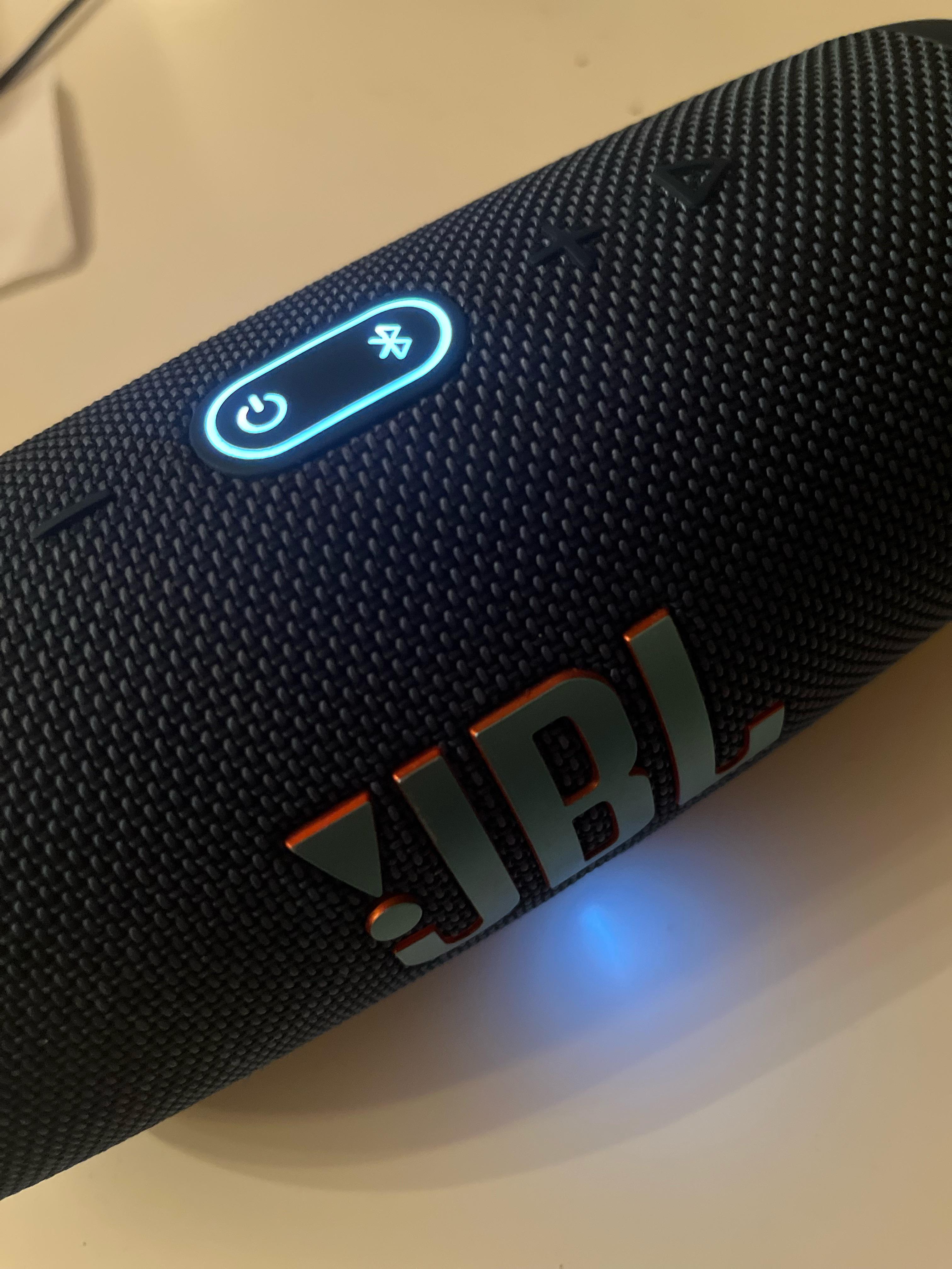 jbl charge 5 wont turn off