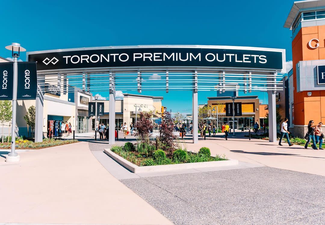 toronto premium outlet mall