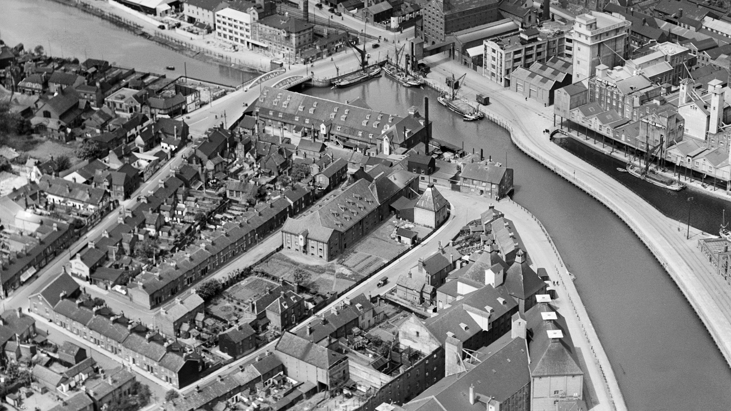 aerial photos historic england