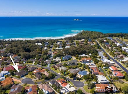 2 beachside court sapphire beach