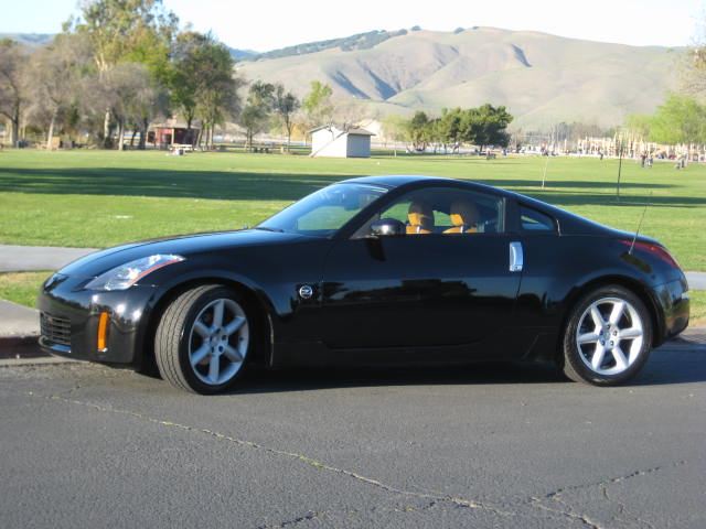 2004 nissan 350z price