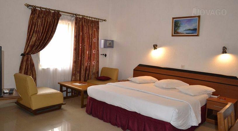 hotels in eket