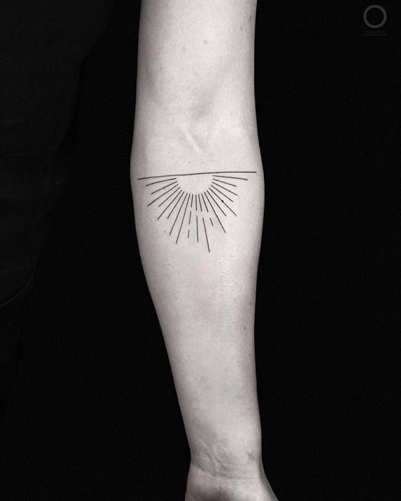 horizon line tattoo