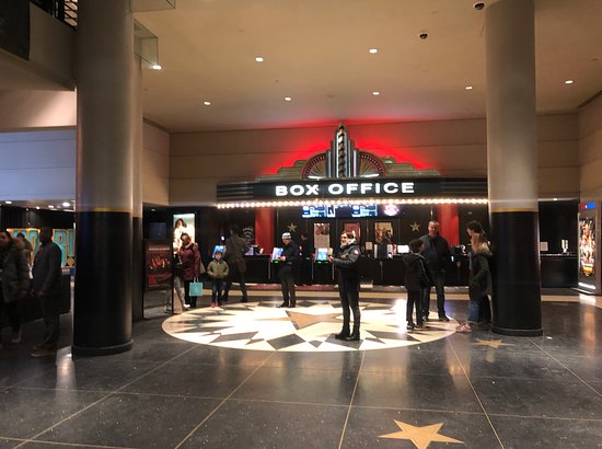 amc loews lincoln square 13