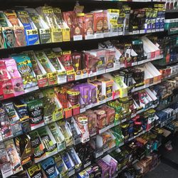 smoke stores open near me