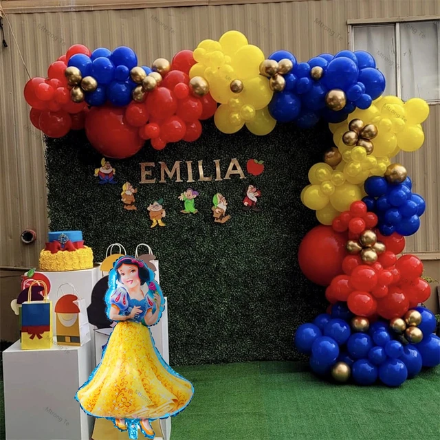 snow white balloons decoration