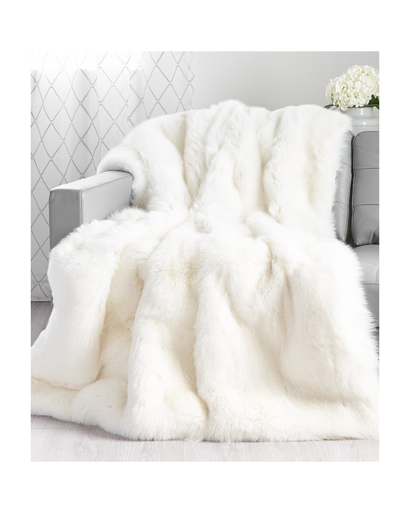 white blanket fluffy