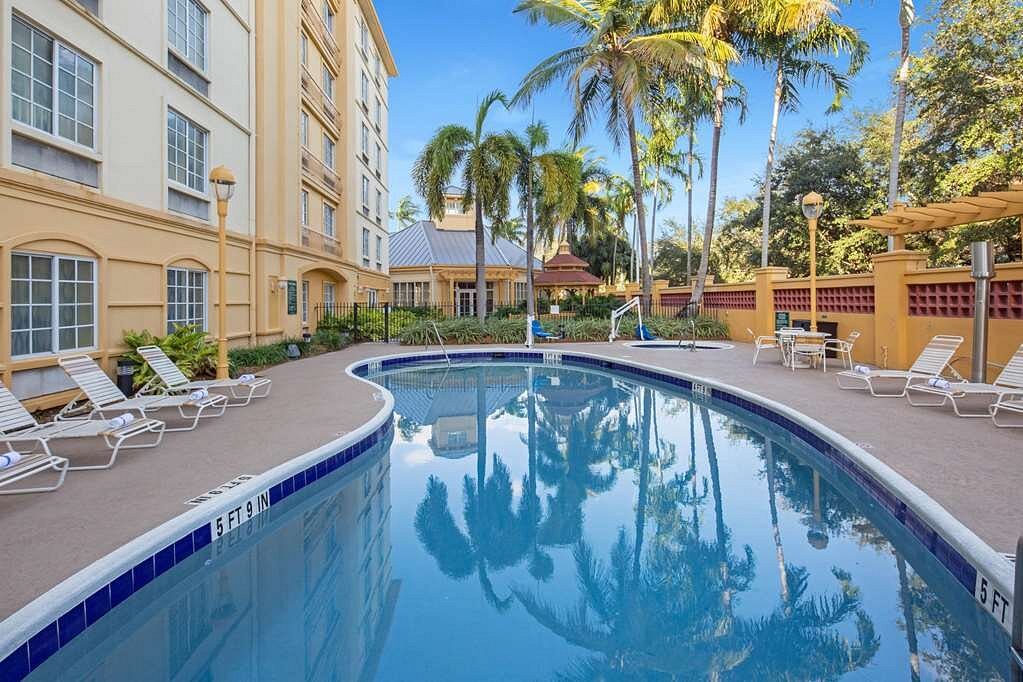 la quinta inn & suites miami