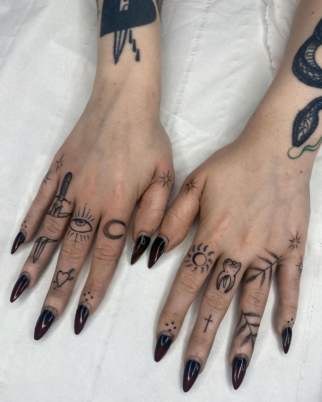 finger tattoos women