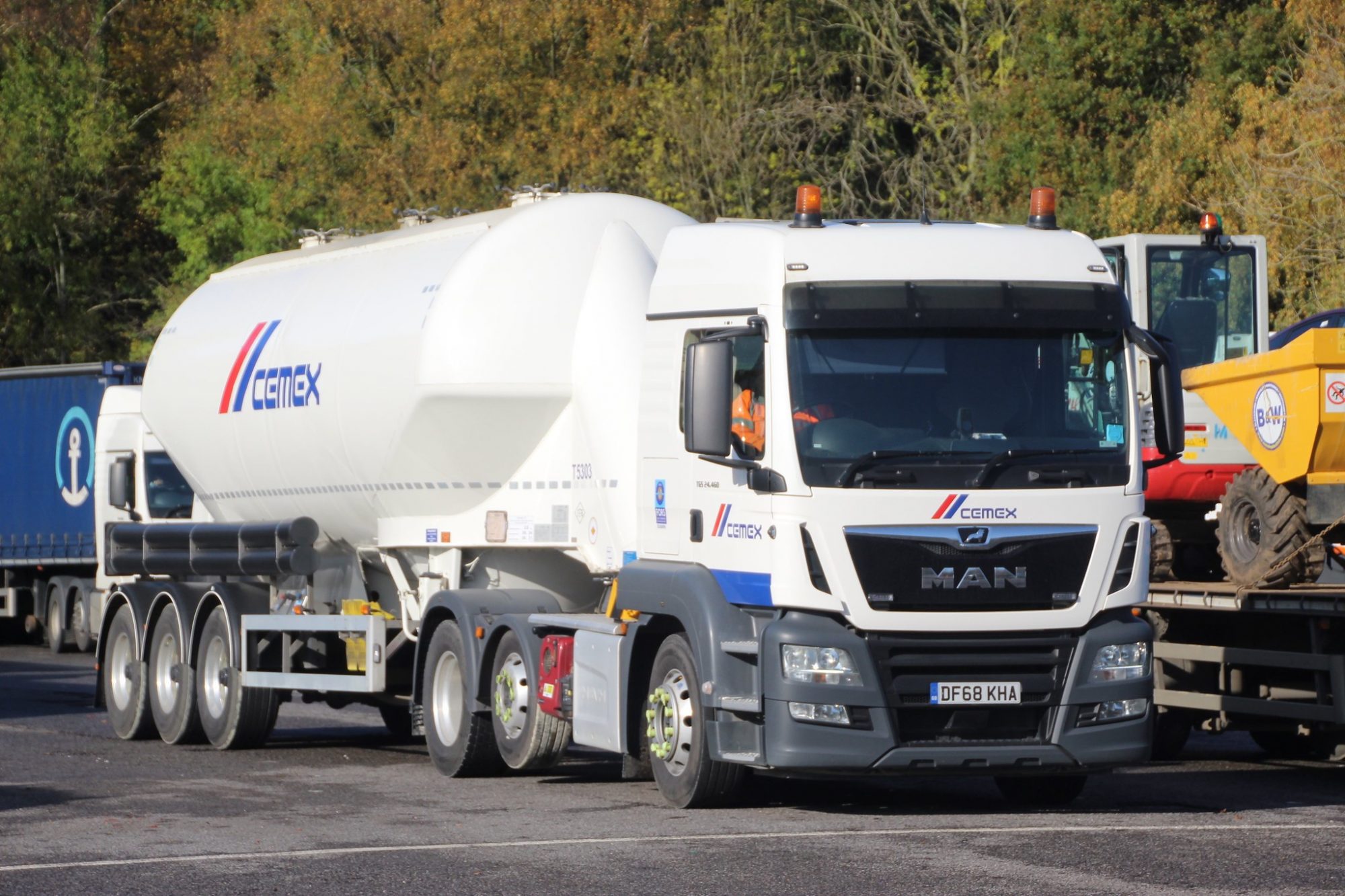 cemex uk