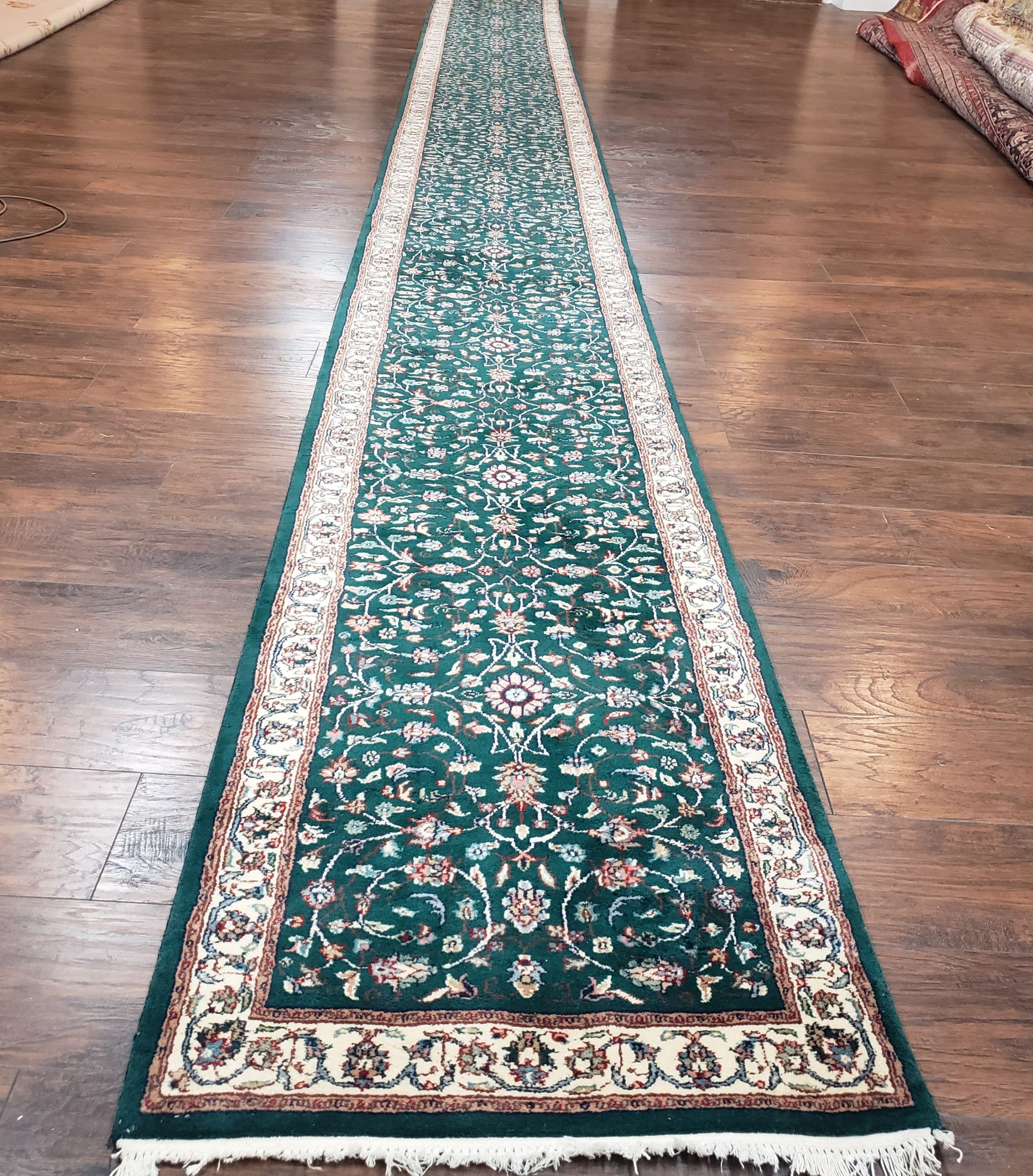 long hallway carpet