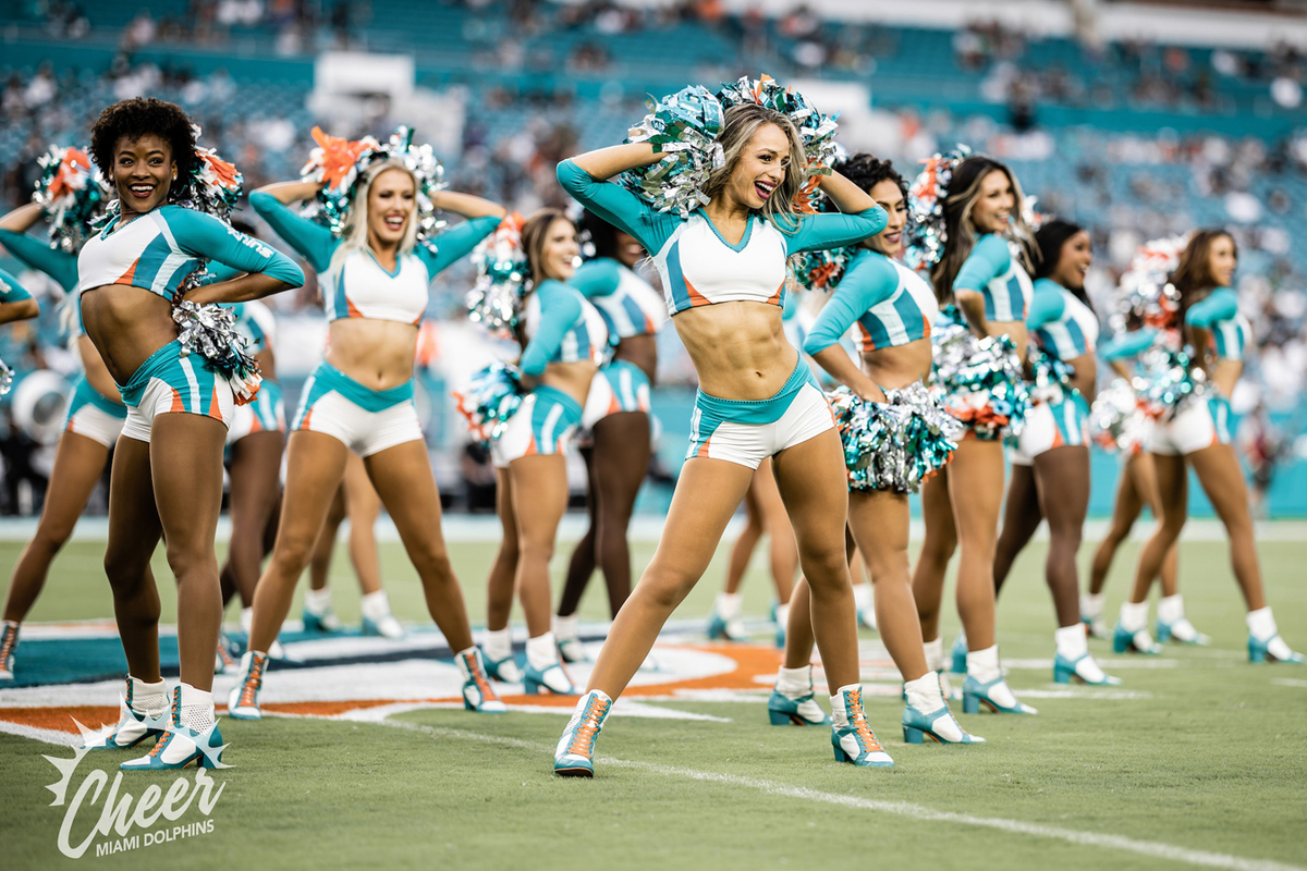 dolphins cheerleaders