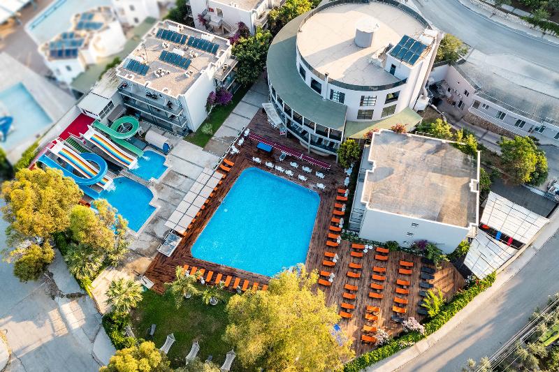 sun beach resort hotel bodrum telefon