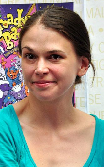 sutton foster plastic surgery