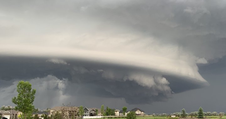 alberta tornado warning today