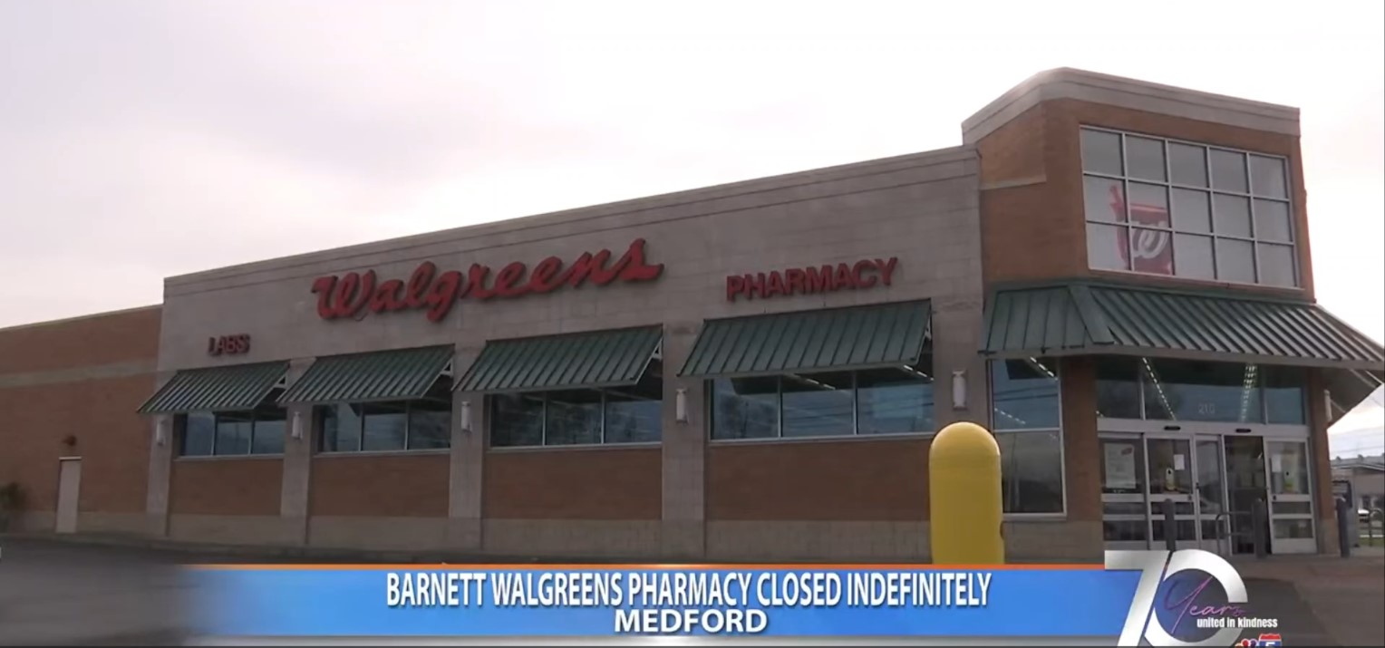 walgreens pharmacy 13th and woodlawn