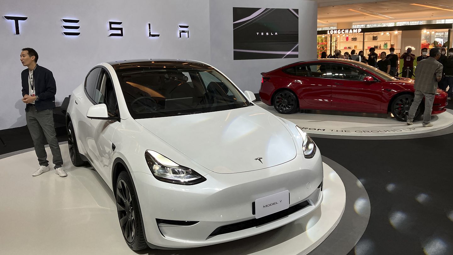 tesla nerenin arabası