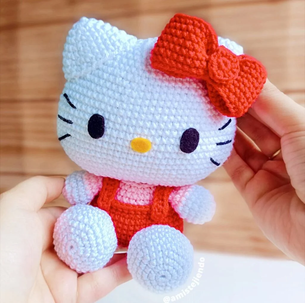 hello kitty crochet