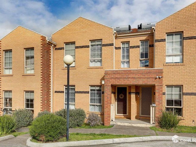 rent in roxburgh park