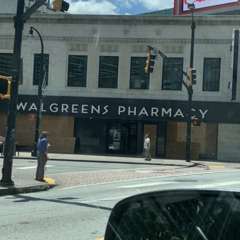 walgreens pharmacy peachtree road