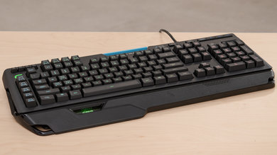 logitech g910 vs corsair k70