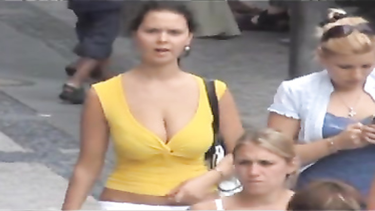 public bouncing tits