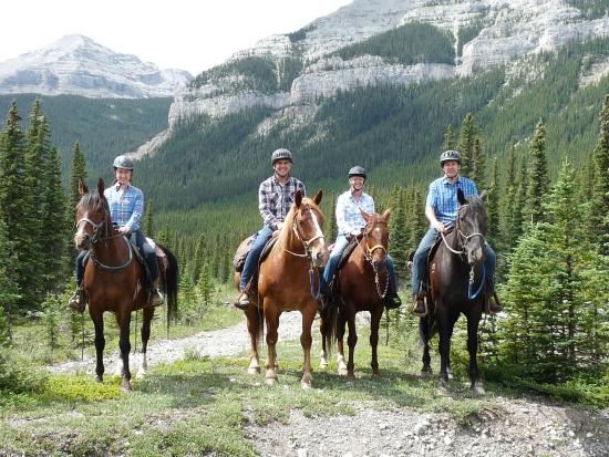 horseback riding bragg creek