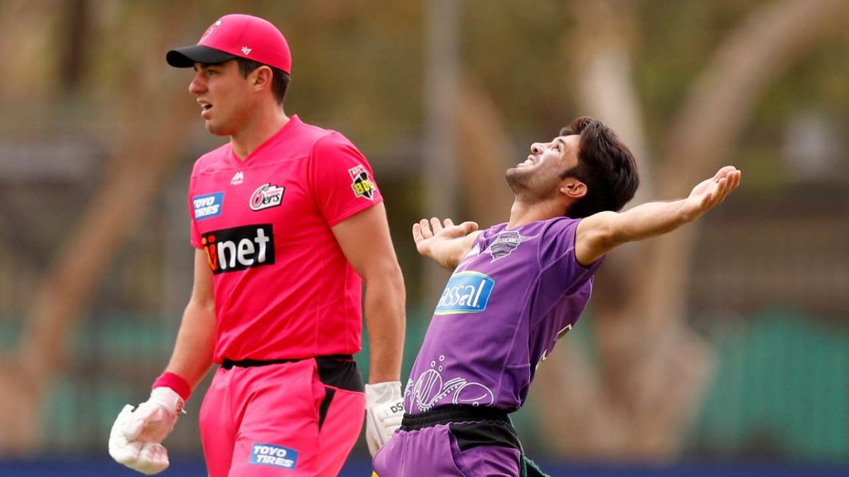 hobart hurricanes vs sydney sixers live score