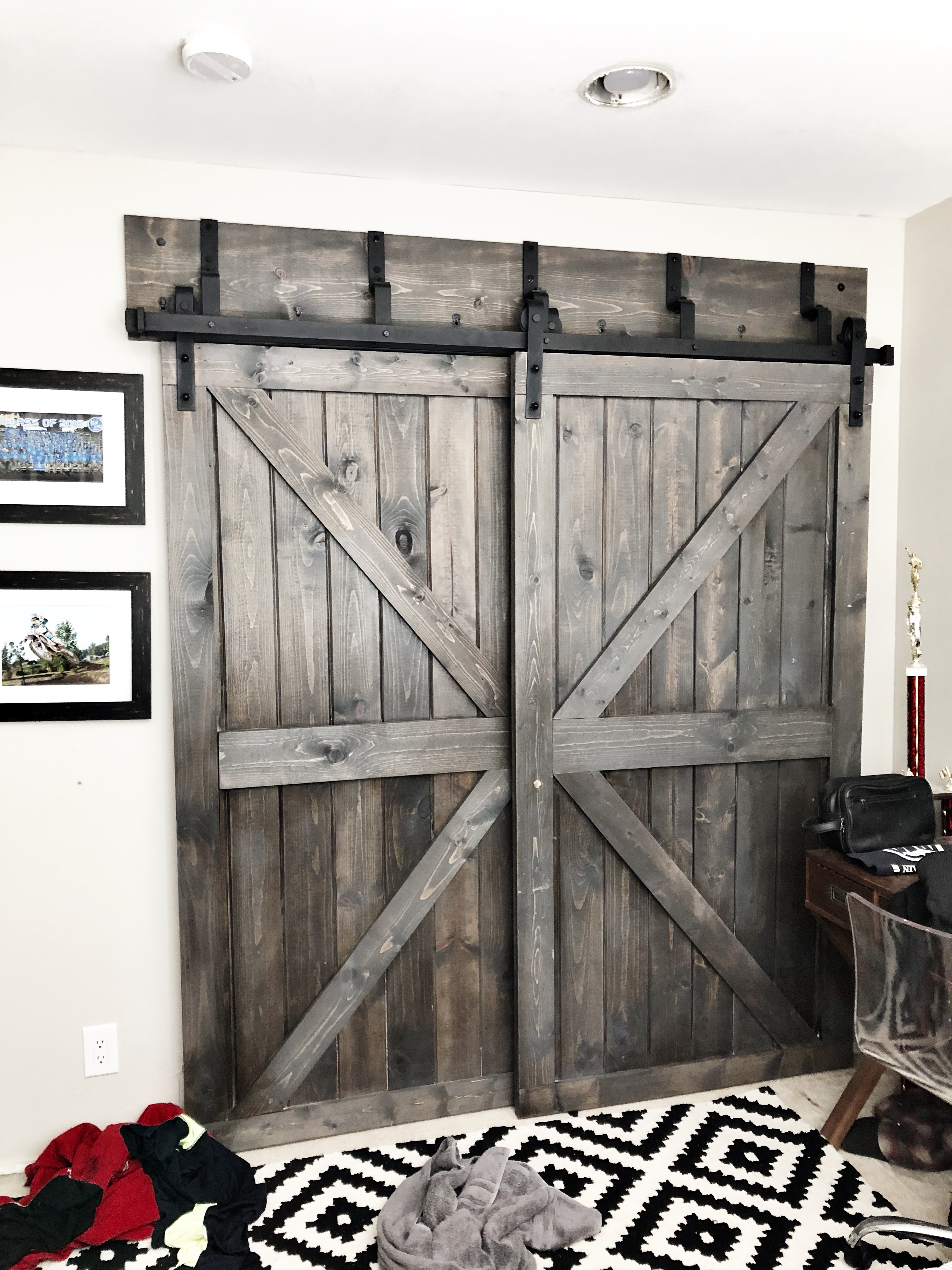 sliding barn closet doors