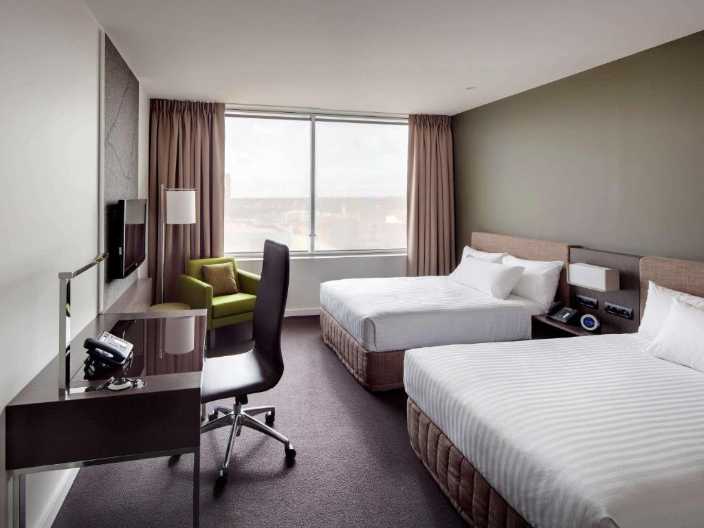 pullman adelaide review