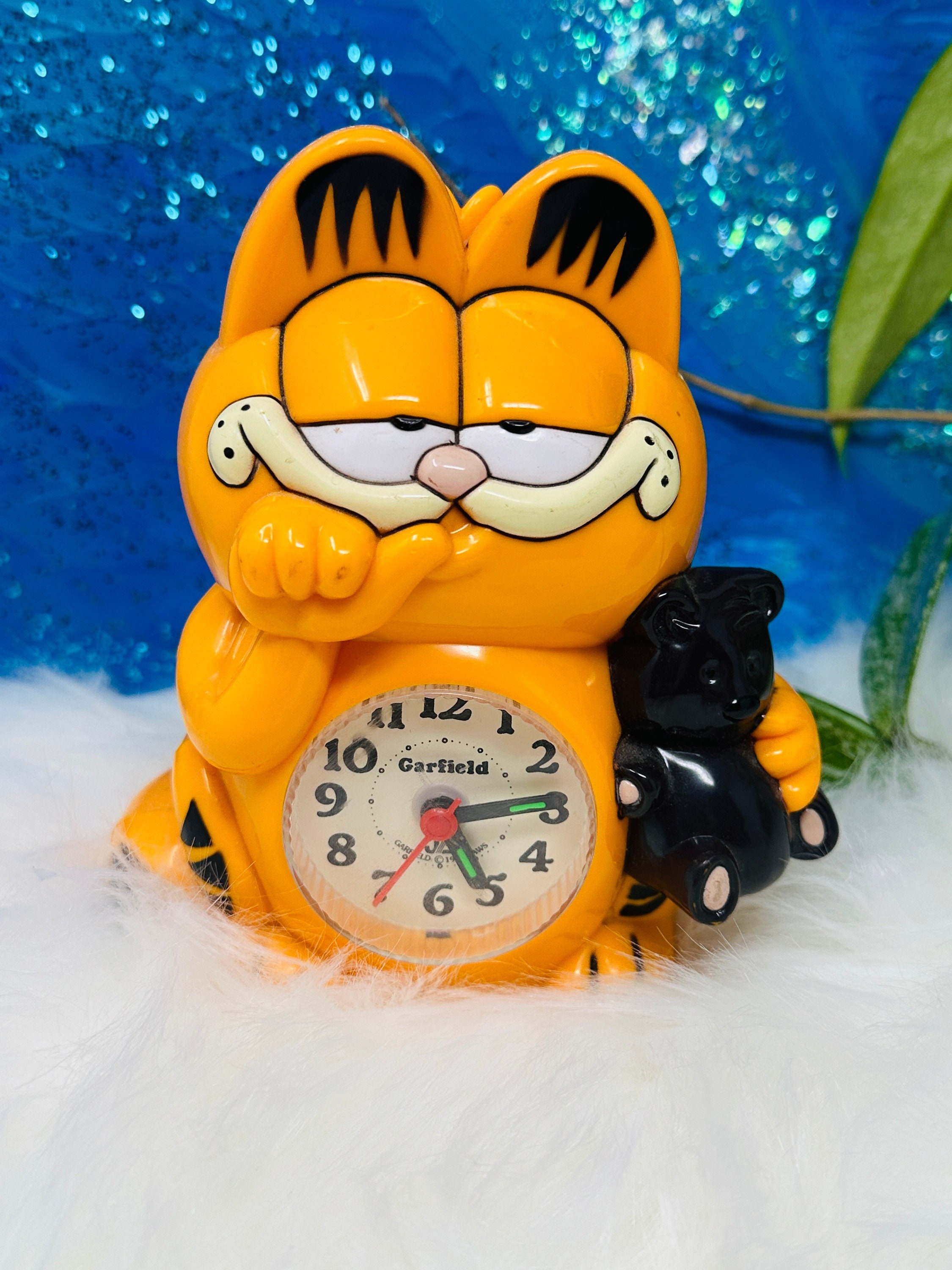 garfield clock