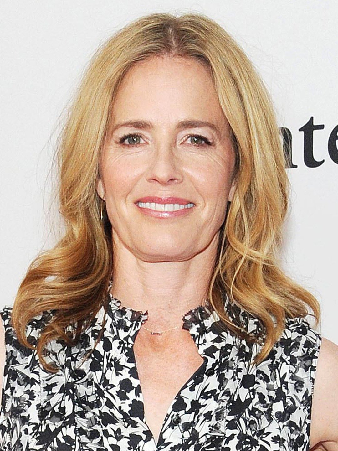 elisabeth shue age