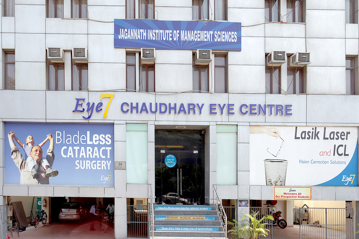 eye7 hospital review