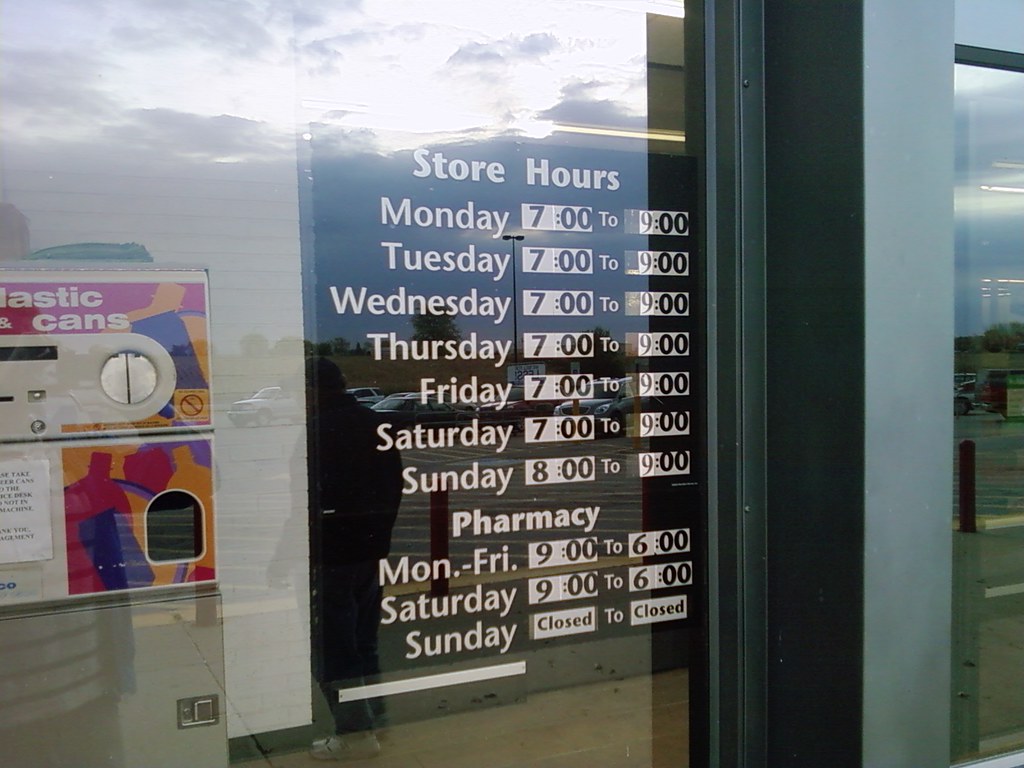 dollar general hours