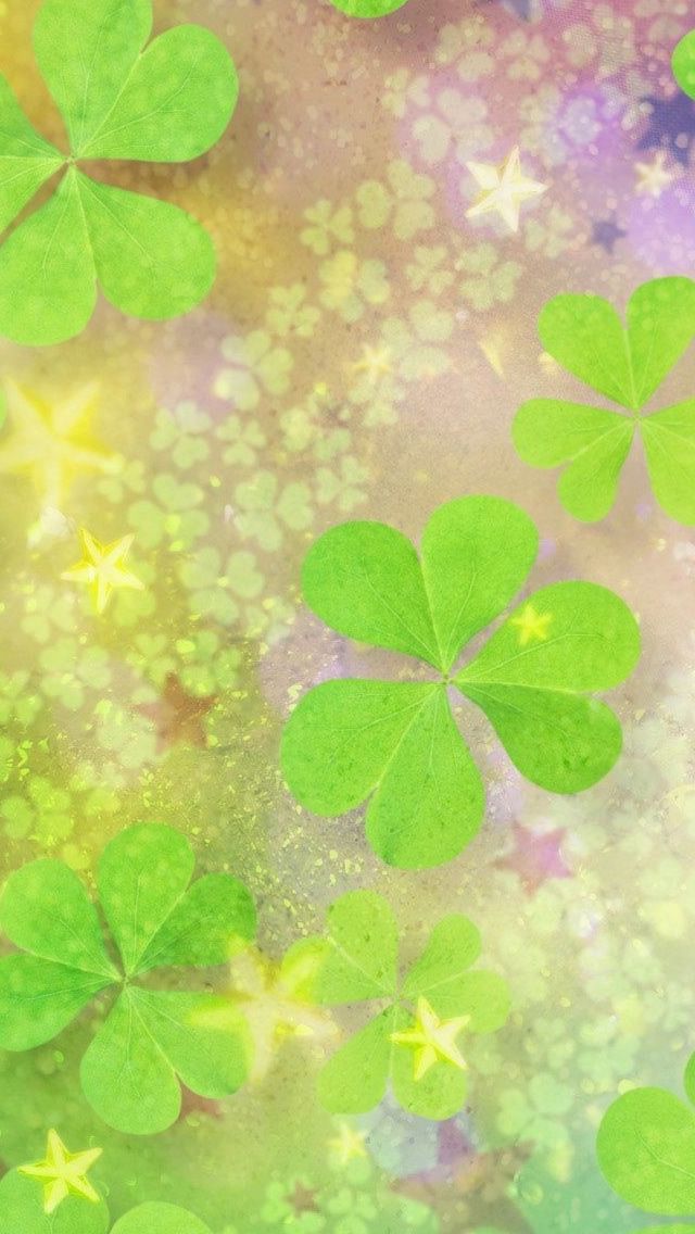 cute clover wallpaper