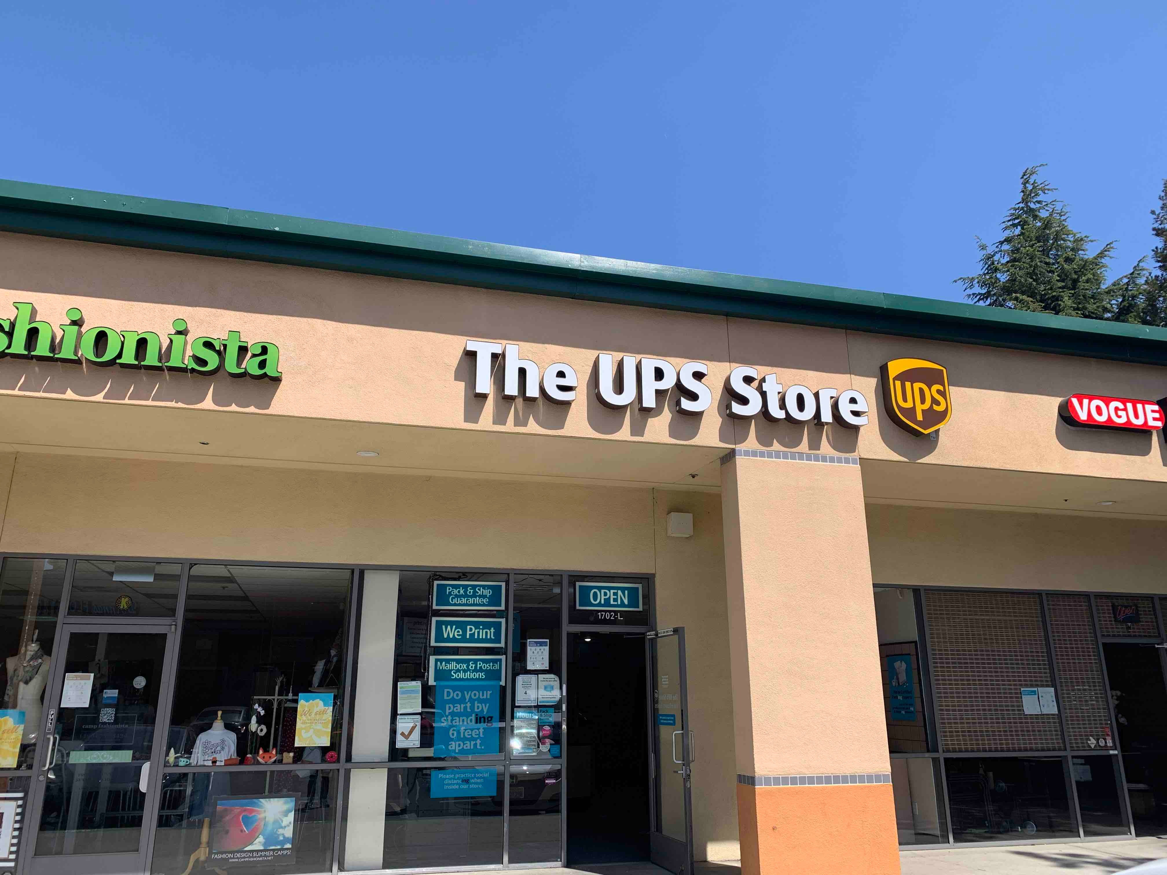 ups stores near me