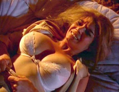 laura san giacomo boobs