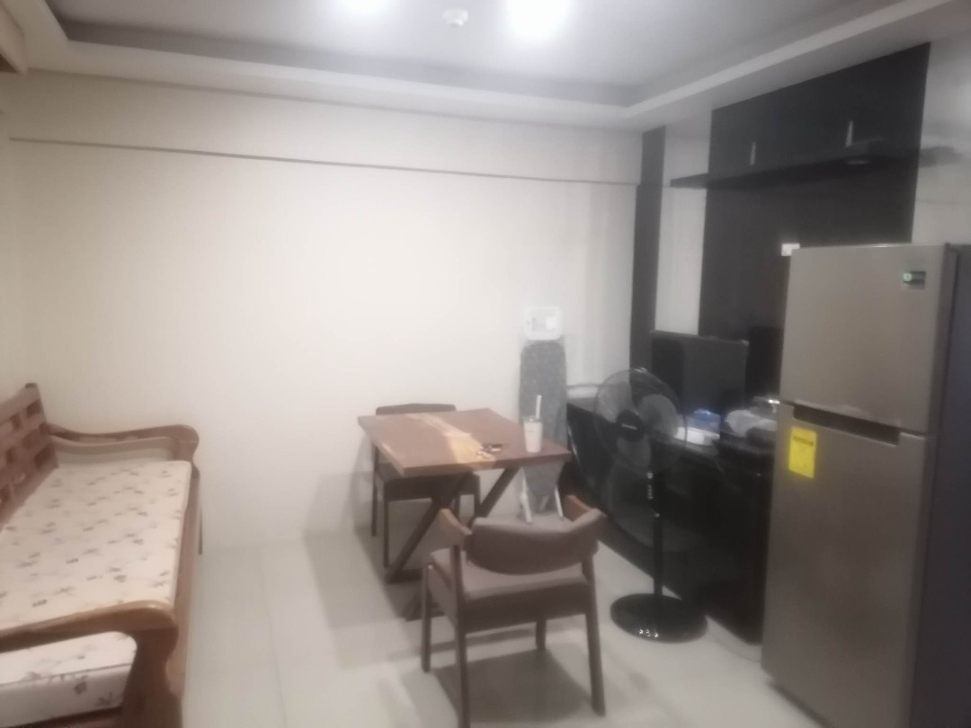 bonifacio heights room for rent