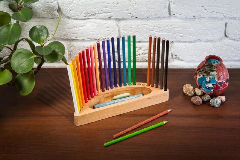 colored pencil holder